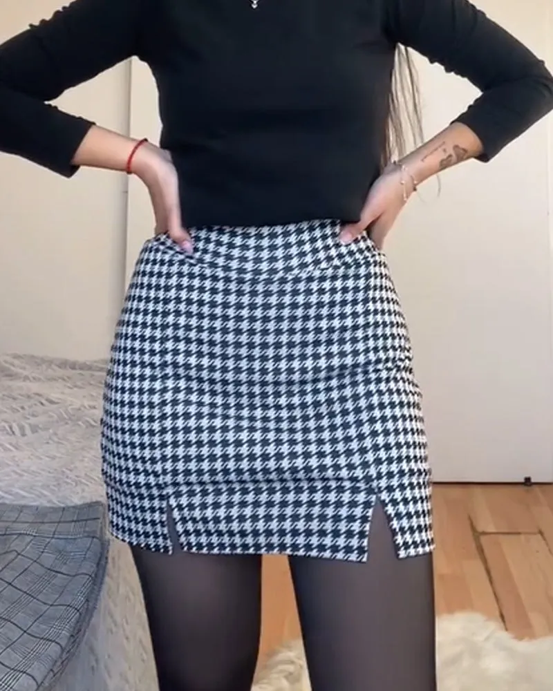 Front Slit Plaid Shorts Skirt